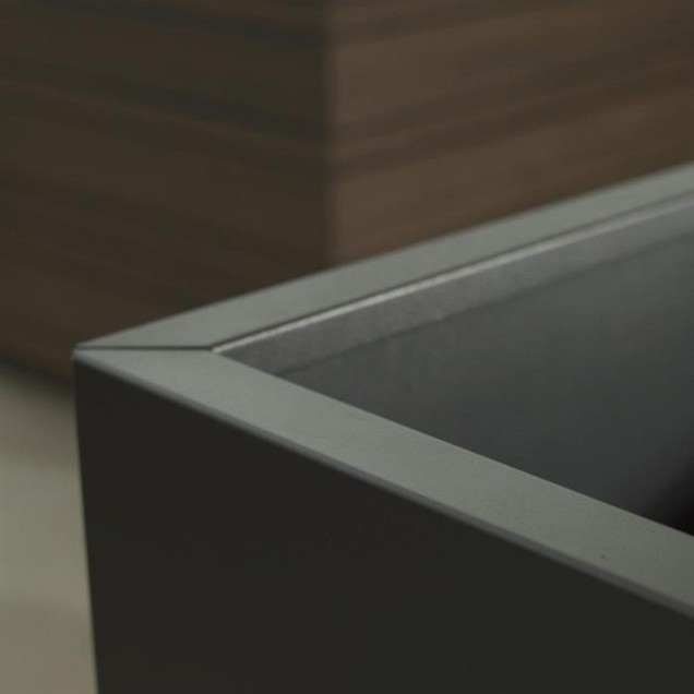 Stalen zelfbouw bloembak (verzinkt) (LxBxH) 40x40x40 cm. (1,5 mm.) ~