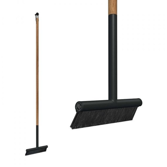 RiZZ Outdoor Broom Black
