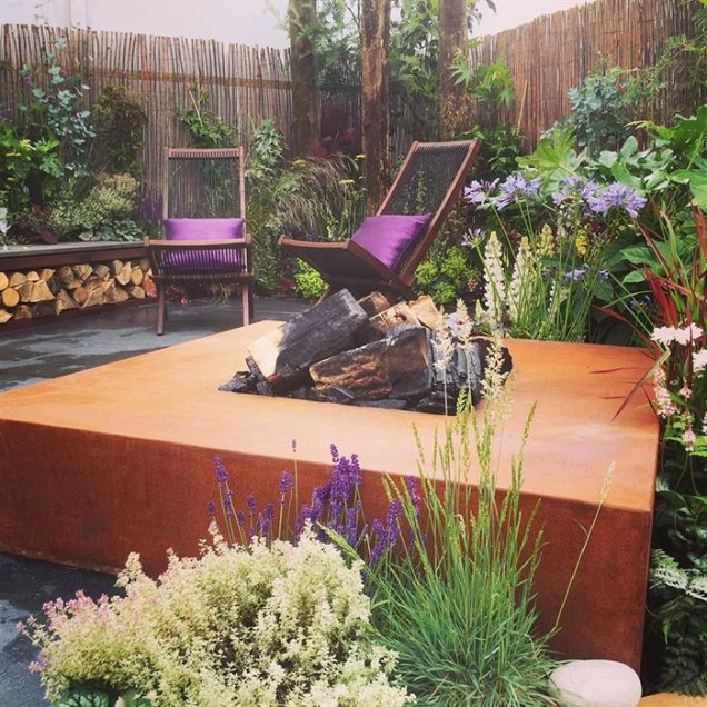 Quad vuurtafel + RVS grillrooster 120x120x28 cm. CorTen ~