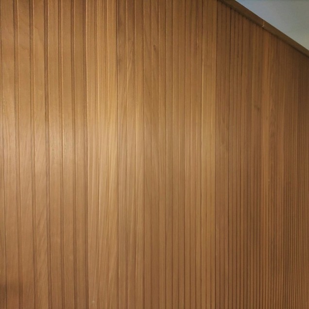 Enkelzijdige wand C met Thermo Triple profiel, ayous, hoogte 224 cm. ~