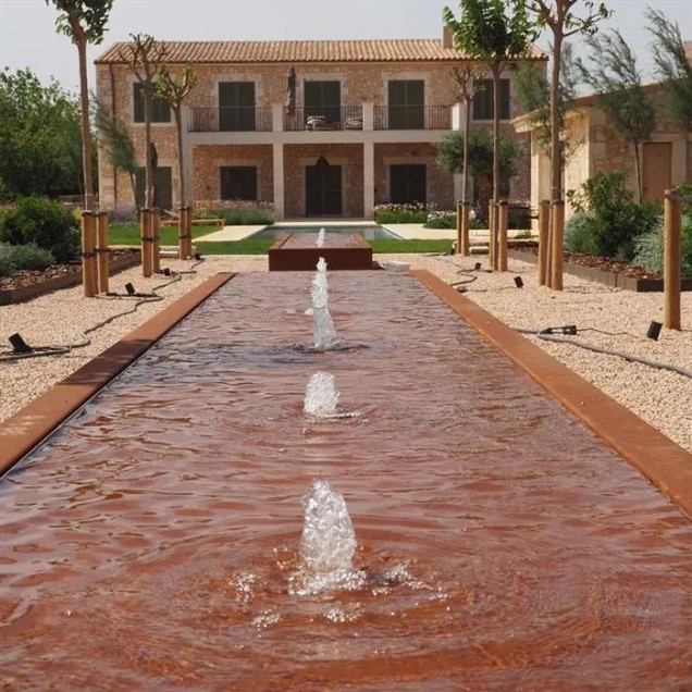 CorTen watertafel (LxBxH) 600x100x40 cm. (3 mm.) ~