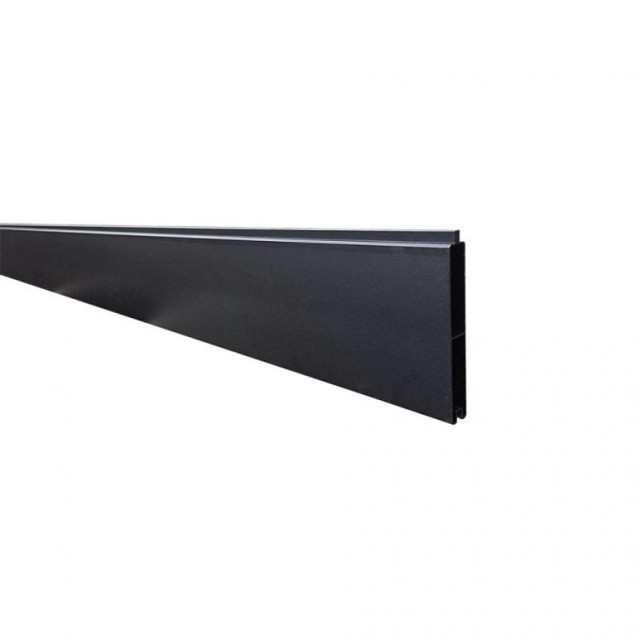 NTW alu onderplank t.b.v. verticale tuinschermen 180x15x2 cm. zwart RAL9005 ~