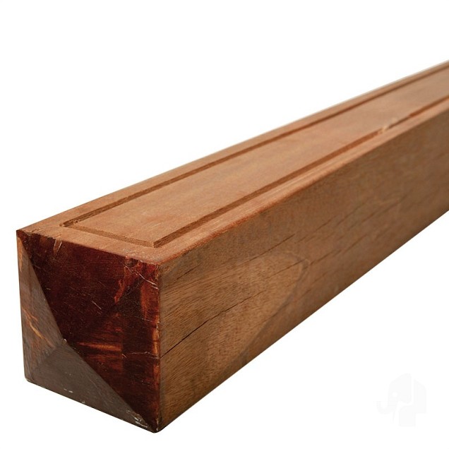 Bangkirai paal geschaafd met diamantkop 110x110x3050mm V-groef bc ~