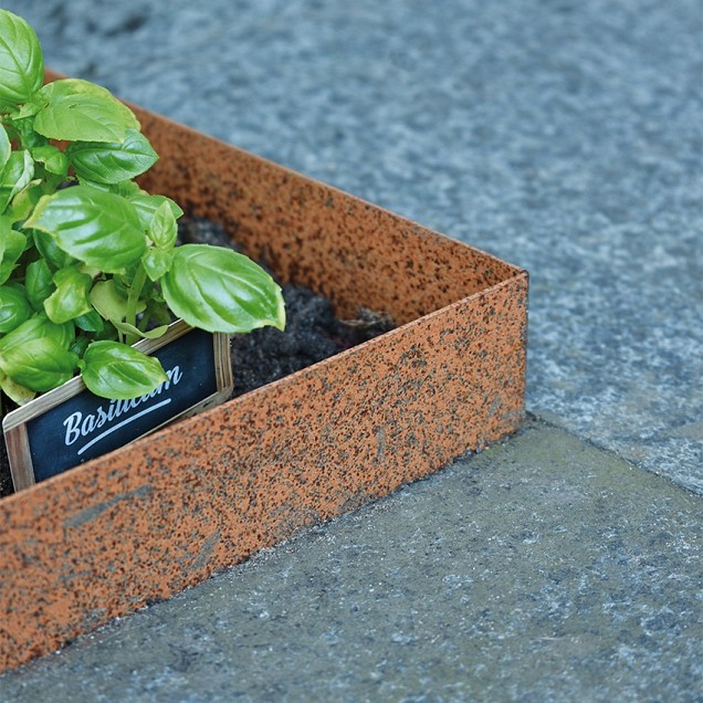 Mevosteel LxH 225x15,2 cm. Dikte 2 mm. ongecoat (Corten) incl. pennen ~