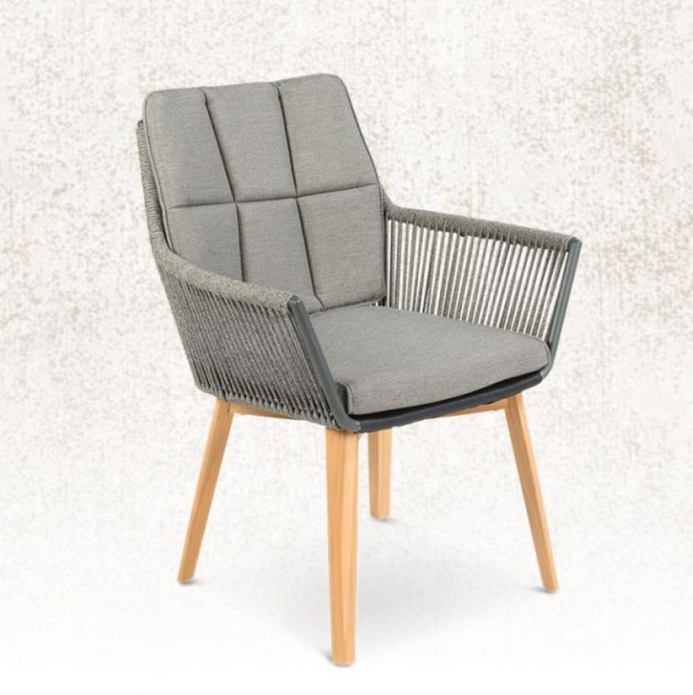 Lois Rope Chair met Teak legs. Swiss Fabrics all weather kussens Weersbestendig Olefin rope in rug / arm Aluminium / Teak (68x66x85 cm) ~