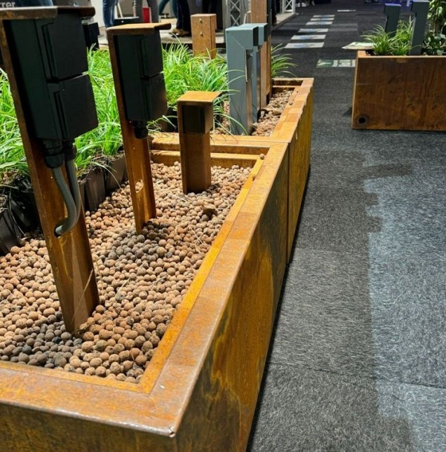 Tuinpaal - pro enkel met dubbele wartel corten