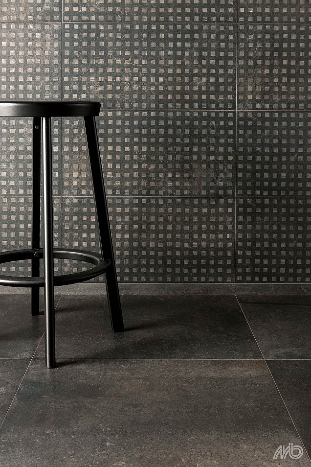 Bits Pitch Black naturale 60x60x0,95 cm. ~