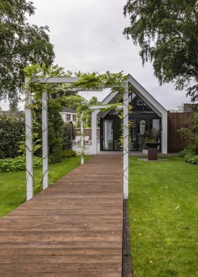 Luxxout aluminium pergola, breedte 0-100 cm. Uitval 0-100 cm. Profiel 100x100x2 mm. Kleur: antraciet ~