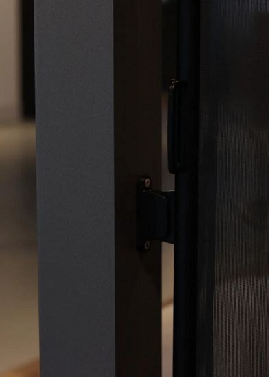 Inova terrasscherm 100-185 cm hoog. Uitrollengte 0-100 cm. Doek: Soltis 92, kleur xxxxx. Kleur cassette: xxxxx ~