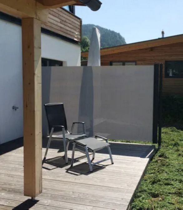 Inova terrasscherm 100-185 cm hoog. Uitrollengte 0-100 cm. Doek: Soltis 92, kleur xxxxx. Kleur cassette: xxxxx ~