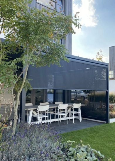 Vita terrasscherm 120-200 cm breed. Uitrollengte 0-200 cm. Doek: Tibelly, kleur xxxxx. Kleur cassette: xxxxx ~