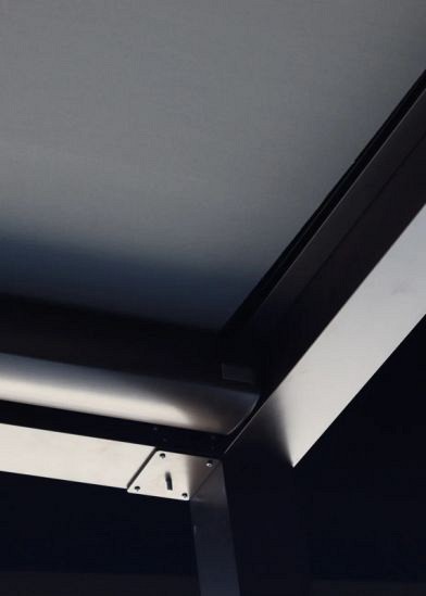 Umbra zonwering, breedte 251-300 cm. Uitval 351-400 cm. Doek: Tibelly, kleur xxxxx ~