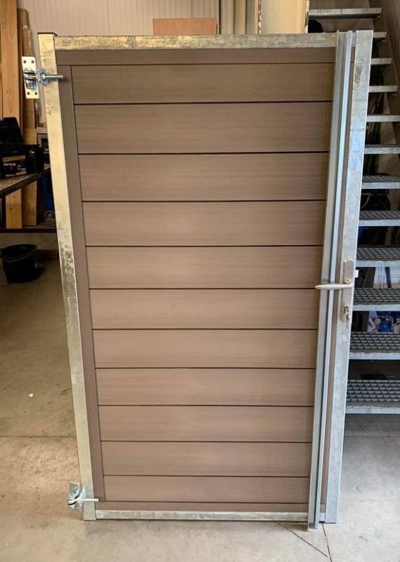 Stalen poortframe Modulair koker 50x40, H=175cm, Breedte=maatwerk: 60-150cm, incl Slotset RVS Klink