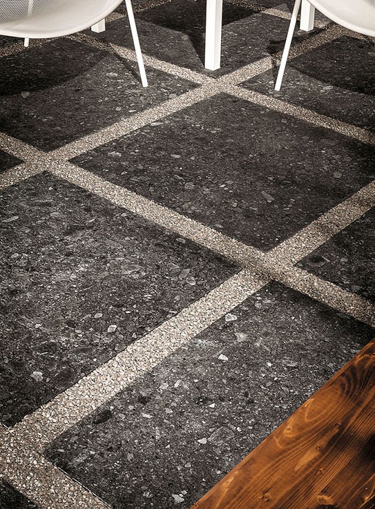 Piemonte Graniti Antra 120x120x2 cm. ~
