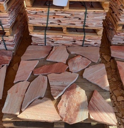 Brazil Rosso flagstones 2,5-4 cm. ~