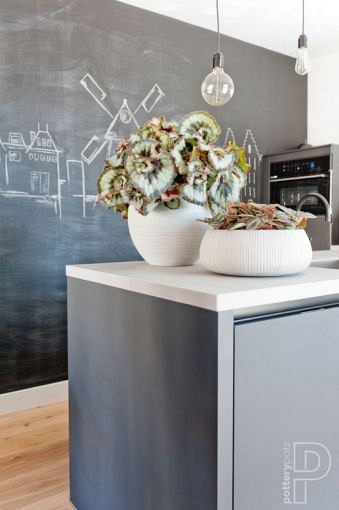 Pottery Pots plantenbak Abby S Horizontal Ridged Cement hoogte: 20 diameter: 23~