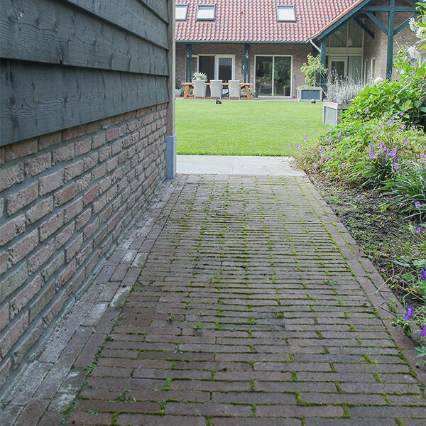 UWF60 Monesa getrommeld ~