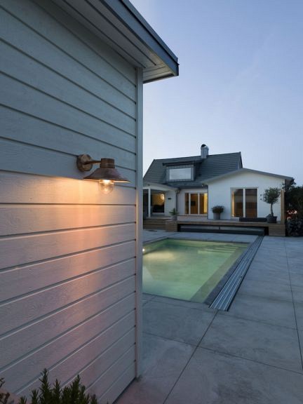 Vega 230V E27 wandarmatuur neerwaarts 24.5cm, max 60W ~