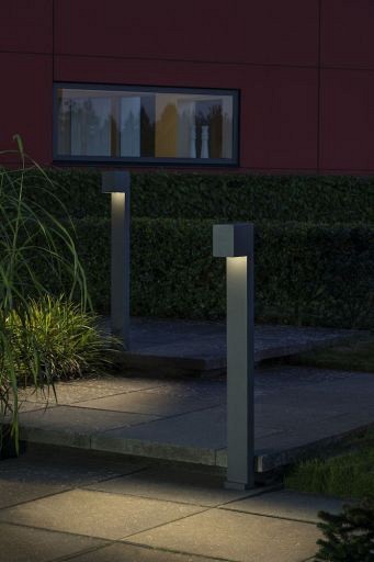 Cremona PowerLED 230V 1-lichts armatuur 100cm, 8W warmwit, 0-90° traploos instelbare stralingshoeken ~