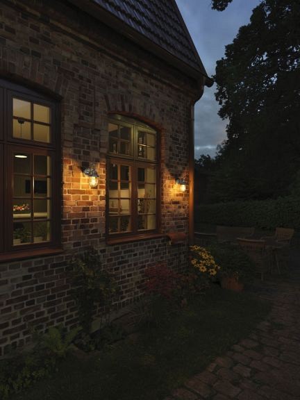 Cerignola 230V wandarmatuur neerwaarts E27, 24.5x30.5cm, transparant glas, max 60W ~