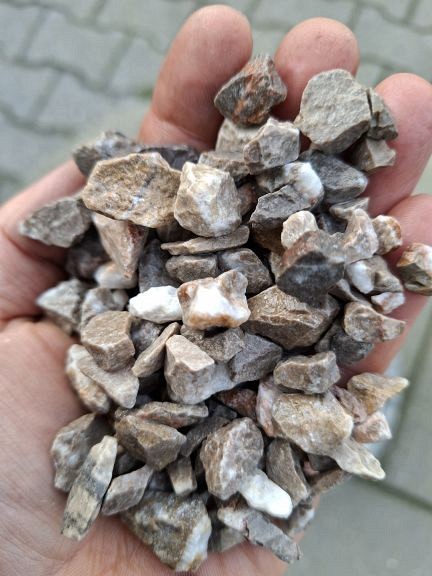 Franse Dolomiet (taupe genuanceerd) 6-14 mm. - 0,5 m³ BigBag á 750 kg. ~