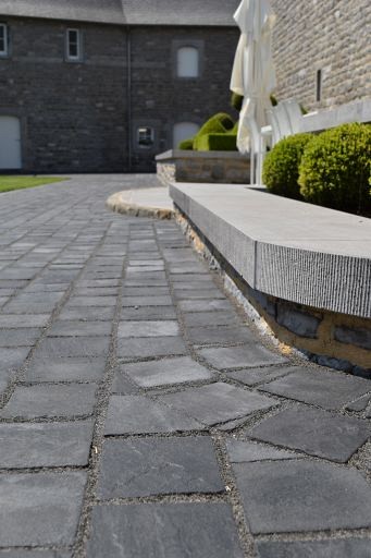 Plazza Basalt 15x15x6 cm ~