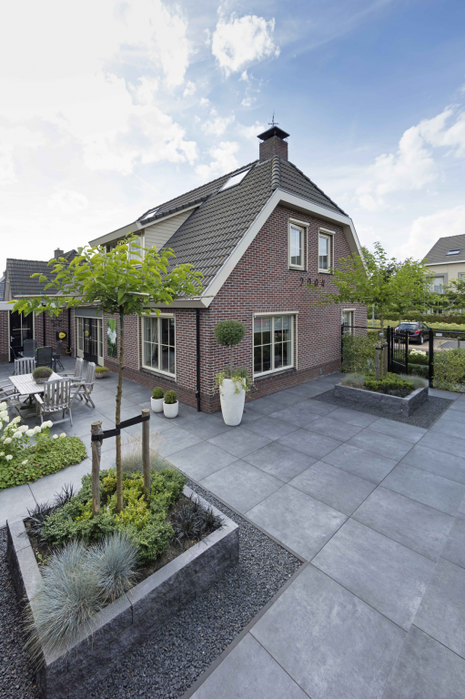 Cemento Officine Basalto OF04 60x60x2 cm. (uitlopend 2026) ~