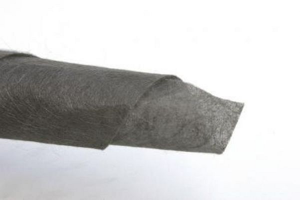 GSB drukverdelend doek zwart 4 mtr. breed tbv kunstgras ~
