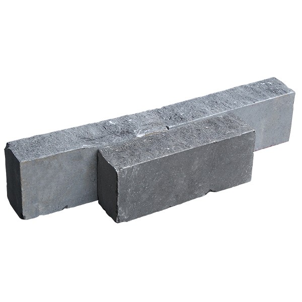 Belgisch Hardsteen brickeno 20x5x8 cm. gekapt ~
