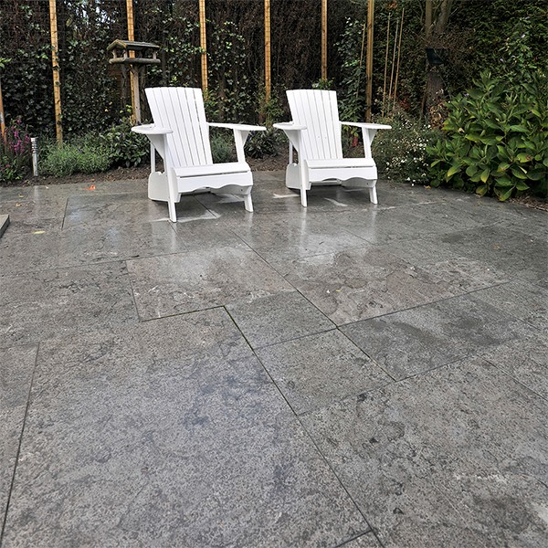 Blue Stone tegel gevlamd & geborsteld 60x60x5 cm. ~