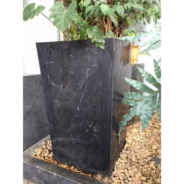 Brasilian Black bloembak 30x30x90 cm. taps ~