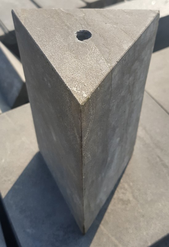 Zuil Spotted Bluestone 12/12/12/20 cm (driehoekig) OP=OP