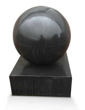 Anti-Inbraak element zwart gecoat 40x40x20 + bol Ø 40 cm. ~